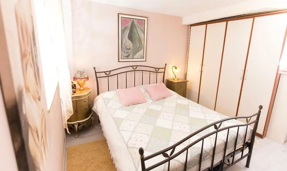 Apartment Antica With Yard & Bbq Split Croatia